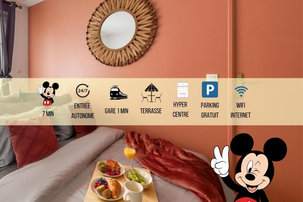 La Gare, Disneyland Paris Terrasse Parking Gratuit Bussy-Saint-Georges Luaran gambar